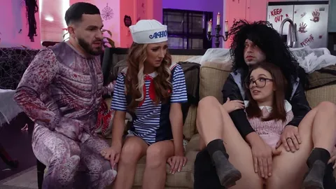 Stepfamily porn movie with magic and pussy licking - HD Porn Tube