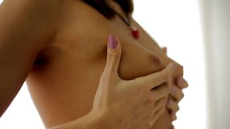 Old style vibrator and fingers are all this teen needs
