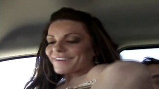 Horny mature wife creampied while riding folk dick in car