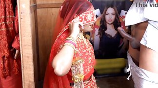 Well-dressed Desi wife takes a cock in her throat blindfolded