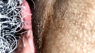 Slippery and tattooed Indian lady gets pussy rubbed close